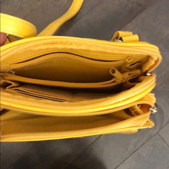 Strada yellow leather handbag purse - Picture 3 of 8